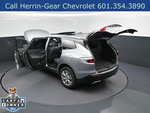 Moonstone Gray Metallic 2024 Buick Enclave Essence FWD