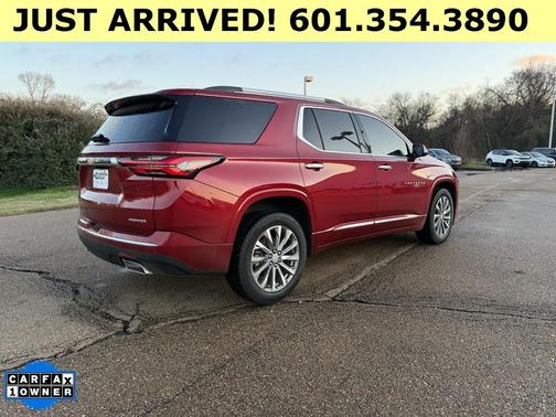 2023 Chevrolet Traverse Premier