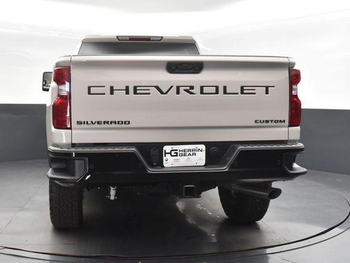 2026 Chevrolet Silverado 2500 Custom