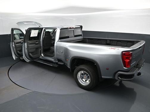 Sterling 2026 Chevrolet Silverado 3500 LT