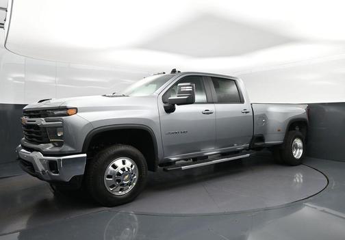 Sterling 2026 Chevrolet Silverado 3500 LT