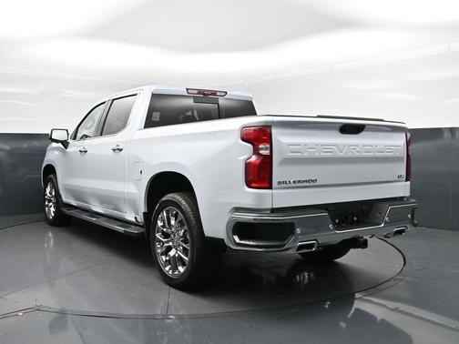 Polar White Tricoat 2026 Chevrolet Silverado 1500 LTZ