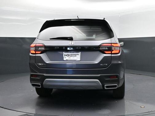 2023 Honda Pilot AWD Elite