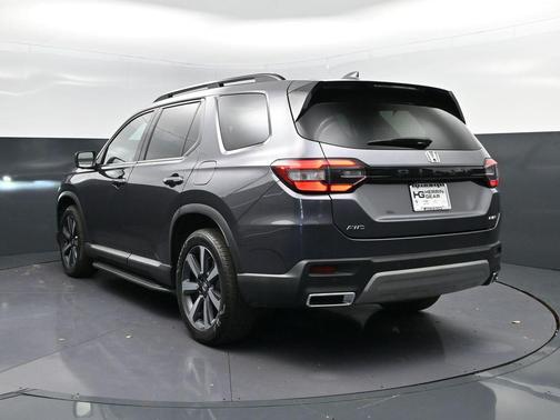2023 Honda Pilot AWD Elite