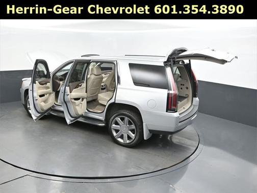 2016 Cadillac Escalade Luxury