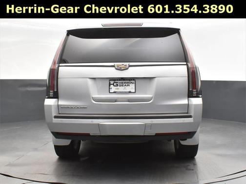 2016 Cadillac Escalade Luxury