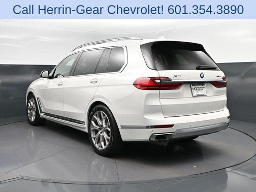Alpine White 2021 BMW X7 xDrive40i
