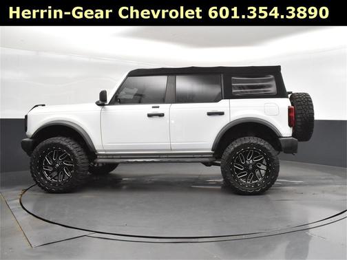 2022 Ford Bronco Base