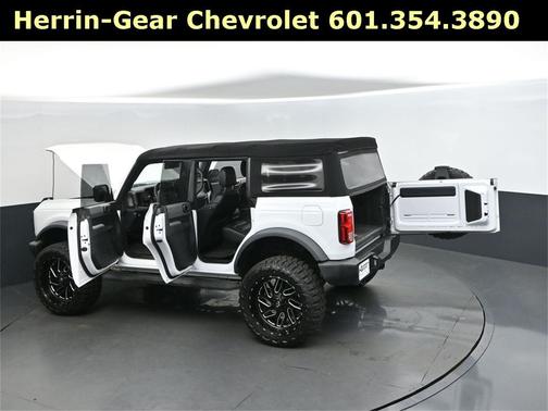 2022 Ford Bronco Base