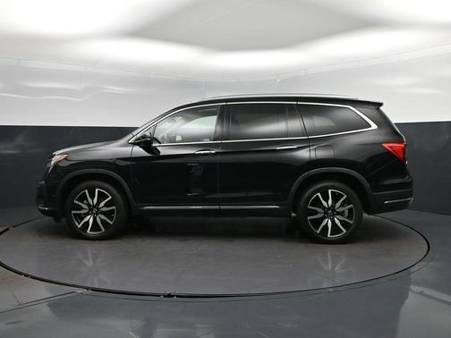Crystal Black Pearl 2022 Honda Pilot AWD Elite
