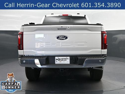 Star White Metallic Tri-Coat 2025 Ford F-150 Lariat
