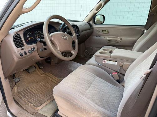 Tan 2003 Toyota Tundra SR5