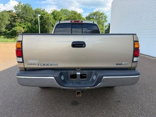 Tan 2003 Toyota Tundra SR5