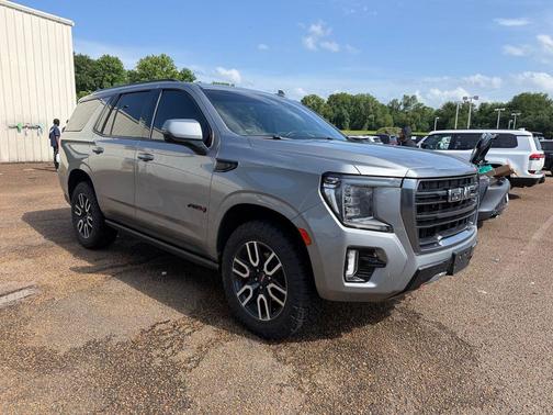Sterling Metallic 2023 GMC Yukon 4WD AT4