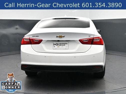 Summit White 2025 Chevrolet Malibu FWD 1LT