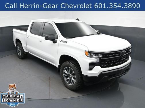 Summit White 2026 Chevrolet Silverado 1500 LT