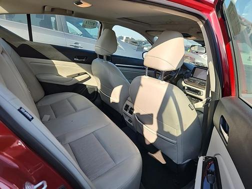 2022 Nissan Altima 2.5 SL