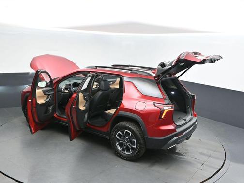 Radiant Red Tintcoat 2026 Chevrolet Equinox AWD ACTIV