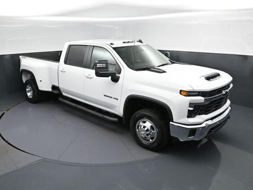 2026 Chevrolet Silverado 3500 LT