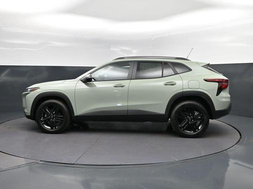 Cacti Green 2026 Chevrolet Trax FWD ACTIV
