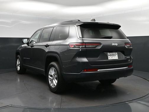 Baltic Gray Metallic Clearcoat 2024 Jeep Grand Cherokee L Laredo