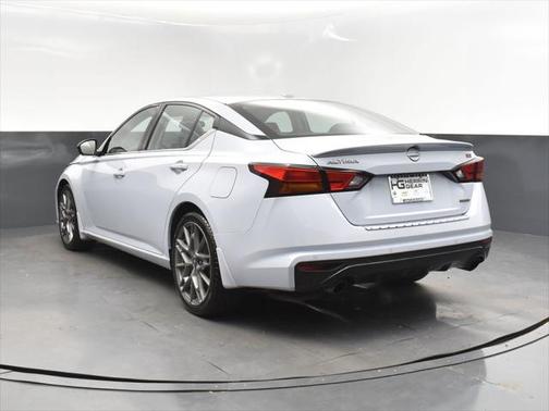 2023 Nissan Altima 2.0 SR