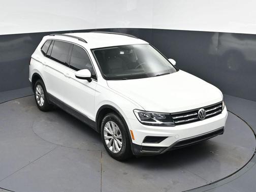White 2018 Volkswagen Tiguan 2.0T SE