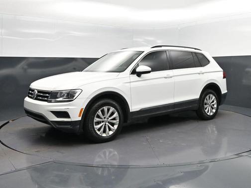 White 2018 Volkswagen Tiguan 2.0T SE