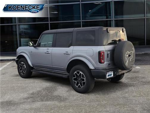 2022 Ford Bronco 
