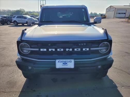 2022 Ford Bronco 