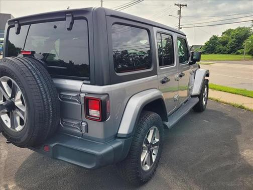 2020 Jeep Wrangler SAHARA