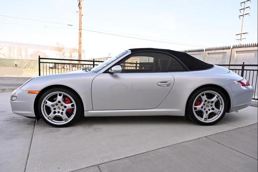 Arctic Silver Metallic 2005 Porsche 911 911 Carrera Cabriolet