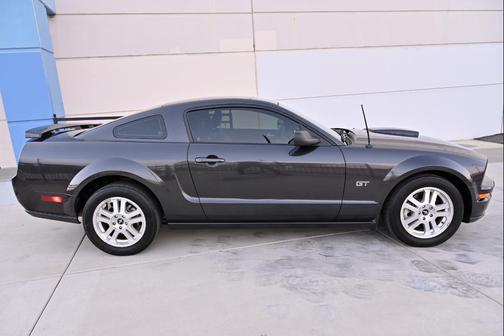 2007 Ford Mustang GT Premium