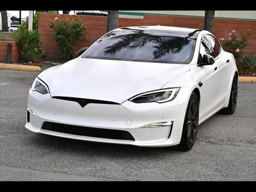2022 Tesla Model S AWD