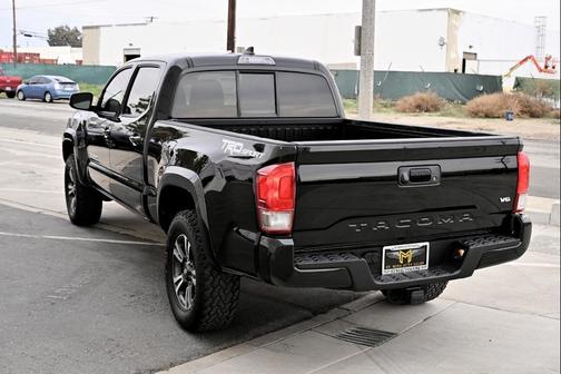 2016 Toyota Tacoma TRD Sport