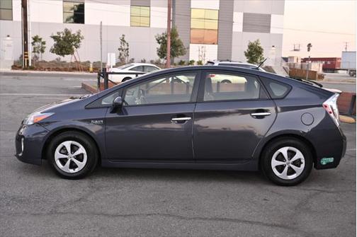 2014 Toyota Prius Plug-in Advanced