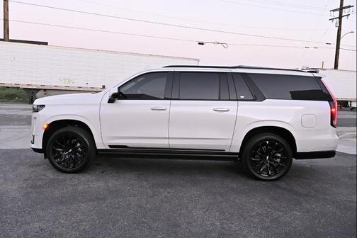 2021 Cadillac Escalade ESV Sport