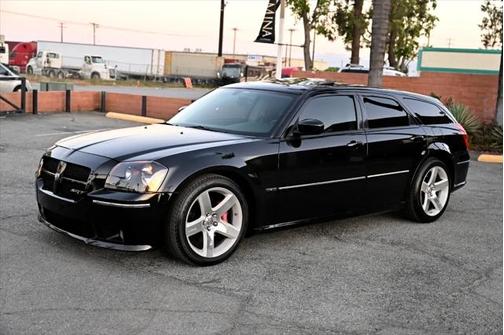 2007 Dodge Magnum SRT8 RWD