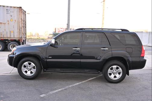 Black 2008 Toyota 4Runner SR5