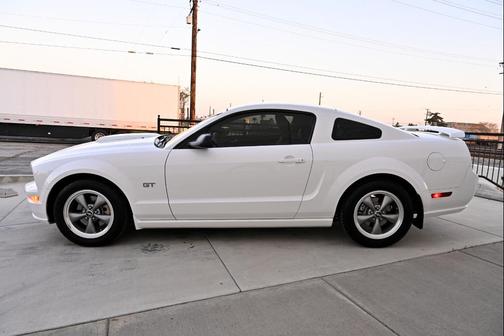 2006 Ford Mustang GT Premium