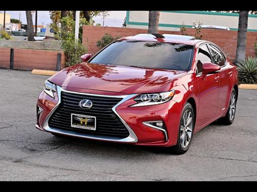 2017 Lexus ES 300h Base
