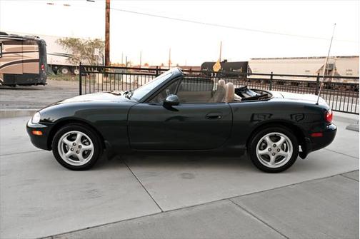 1999 Mazda MX-5 Miata 2D Convertible Touring