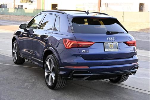 Navarra Blue Metallic 2021 Audi Q3 45 S line Premium Plus