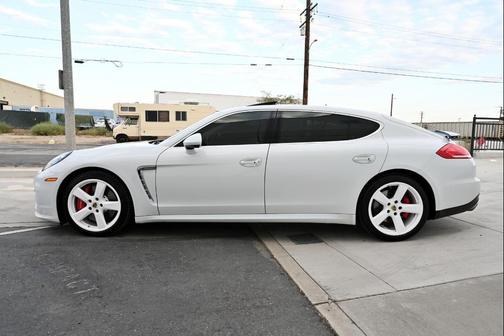 2014 Porsche Panamera Turbo Executive