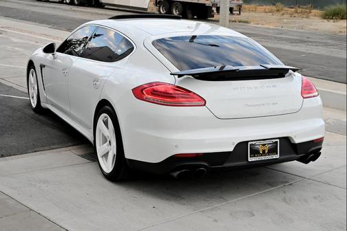 2014 Porsche Panamera Turbo Executive