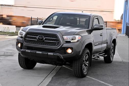 2017 Toyota Tacoma TRD Sport