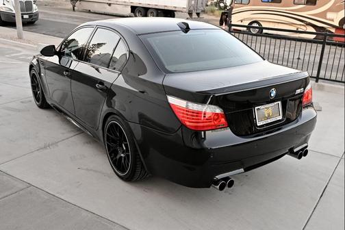 2009 BMW M5 Base