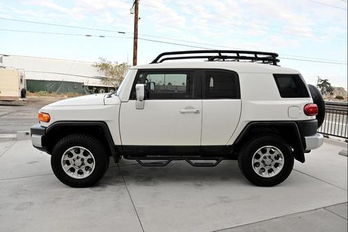 2013 Toyota FJ Cruiser Base