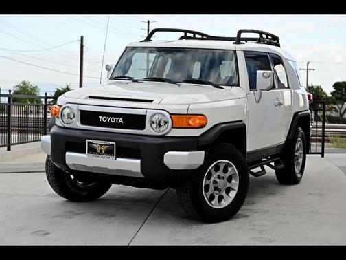 2013 Toyota FJ Cruiser Base