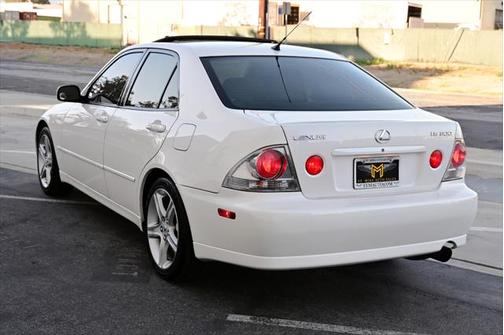 2001 Lexus IS 300 Base